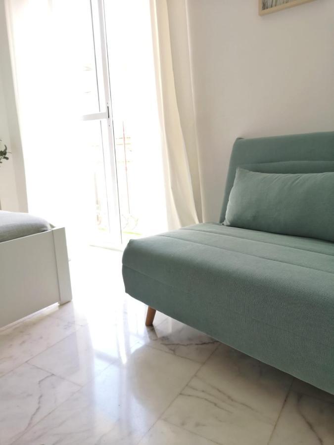 Acogedor Estudio En El Centro Historico De Malaga Apartment Bagian luar foto